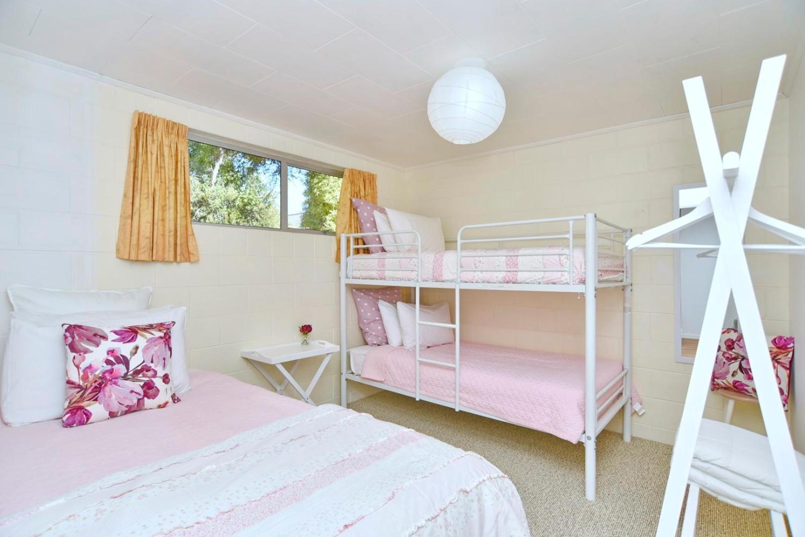 Akaroa Harbour View - Christchurch Holiday Homes Esterno foto